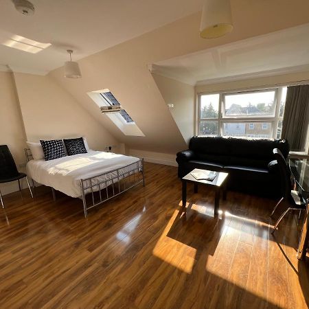 Stanwell Rc Airport Rooms מראה חיצוני תמונה