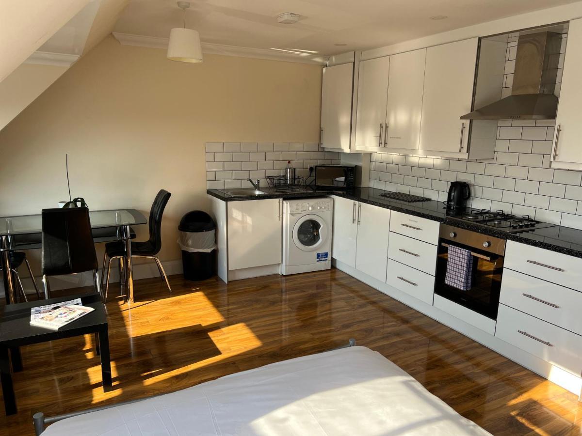 Stanwell Rc Airport Rooms מראה חיצוני תמונה