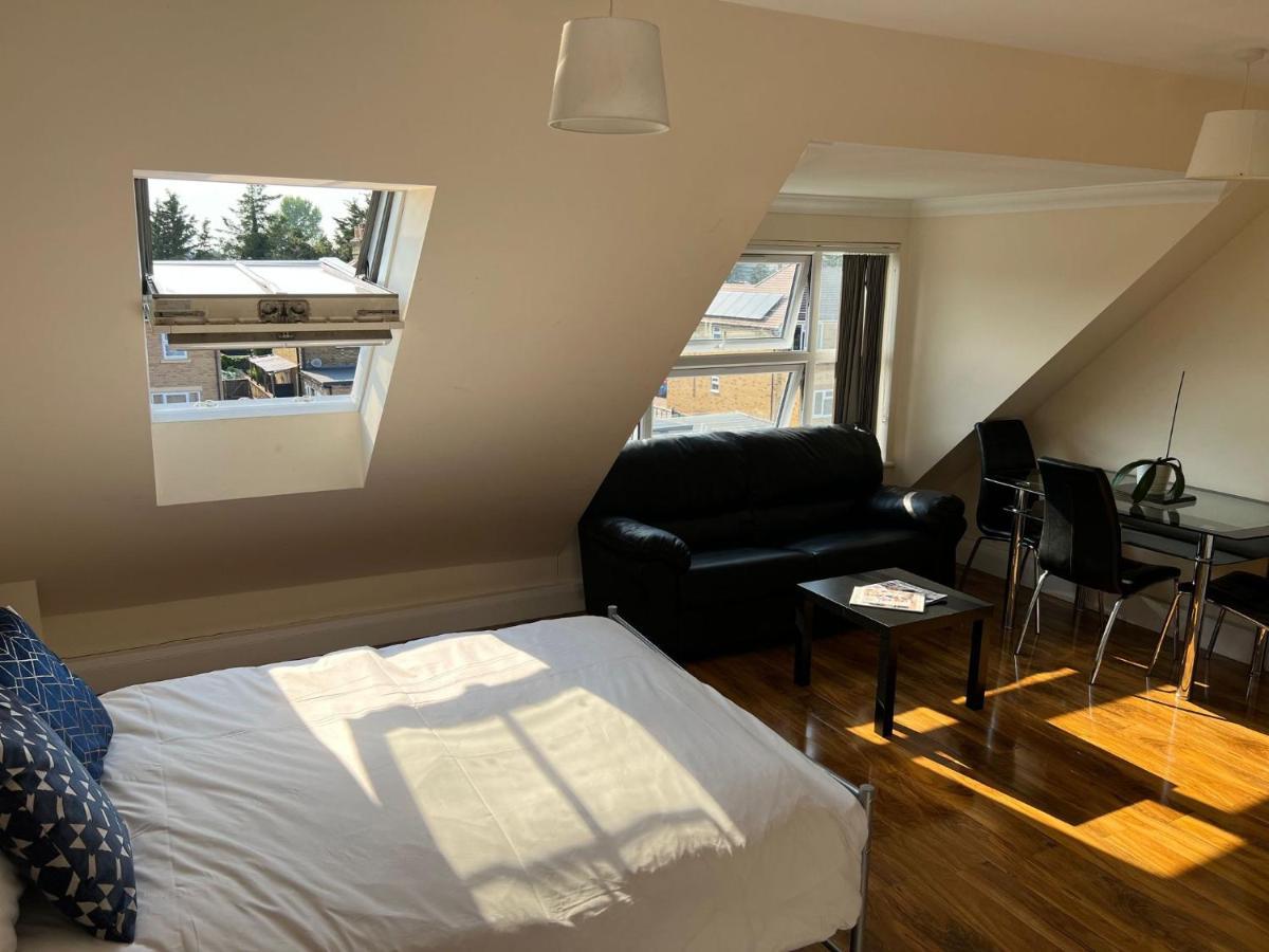 Stanwell Rc Airport Rooms מראה חיצוני תמונה