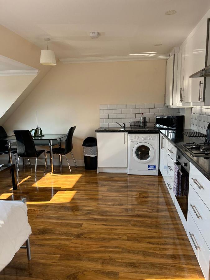 Stanwell Rc Airport Rooms מראה חיצוני תמונה
