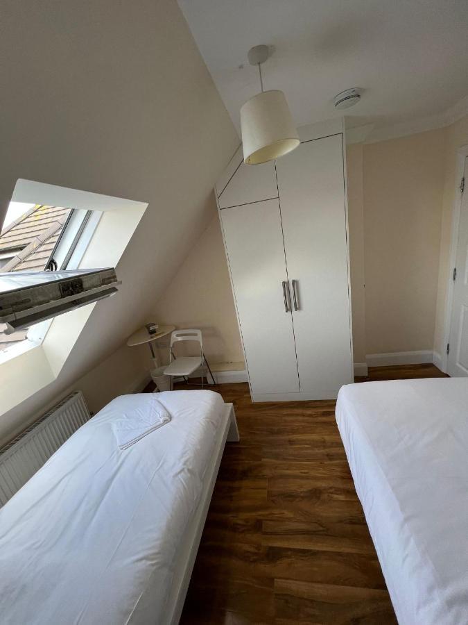 Stanwell Rc Airport Rooms מראה חיצוני תמונה