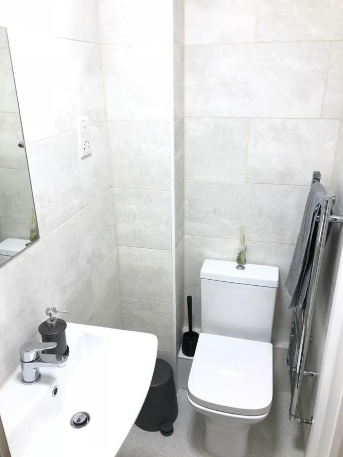 Stanwell Rc Airport Rooms מראה חיצוני תמונה