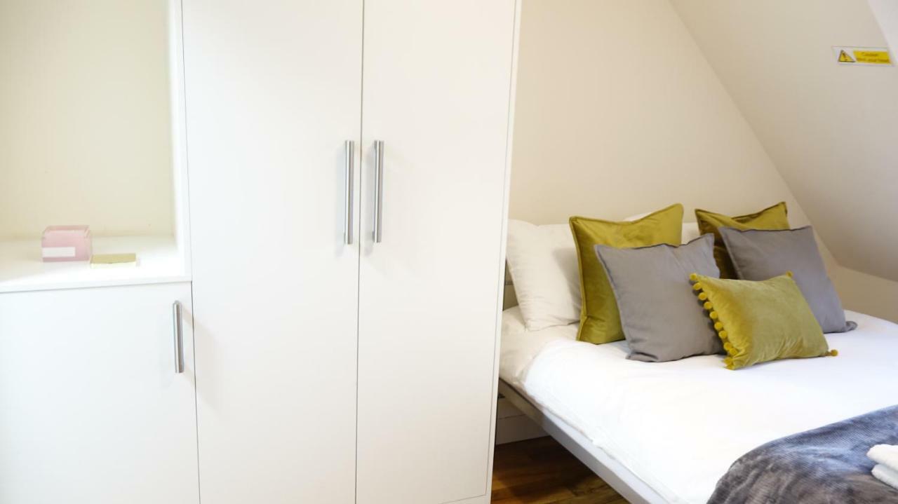 Stanwell Rc Airport Rooms מראה חיצוני תמונה