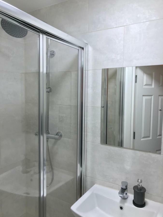 Stanwell Rc Airport Rooms מראה חיצוני תמונה