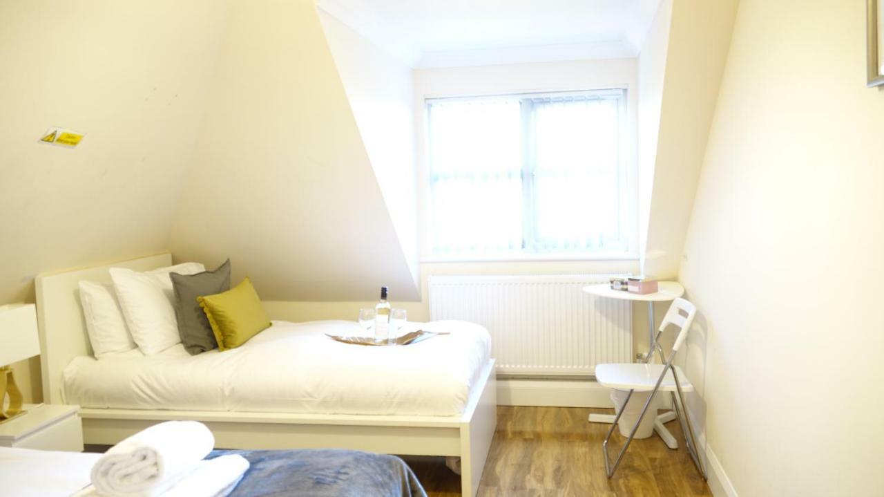 Stanwell Rc Airport Rooms מראה חיצוני תמונה